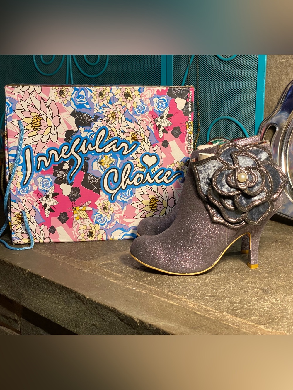 NIB Irregular Choice PEARL NECTURE booties,silver sparkles,silver flower,pearl,7